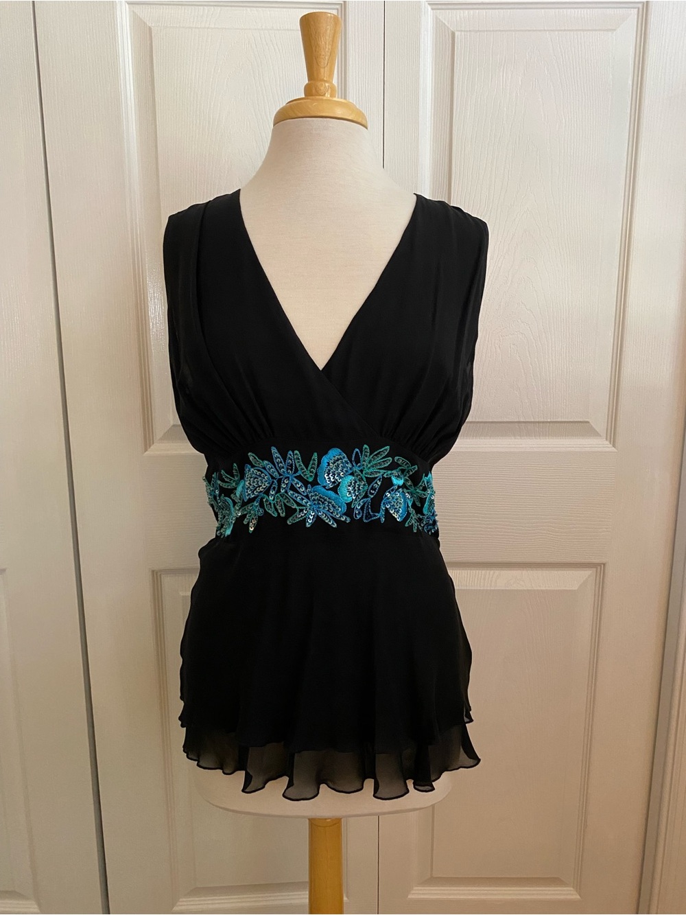 Karen Kane Black Sleeveless V-Neck Top with Teal Embellished Waist